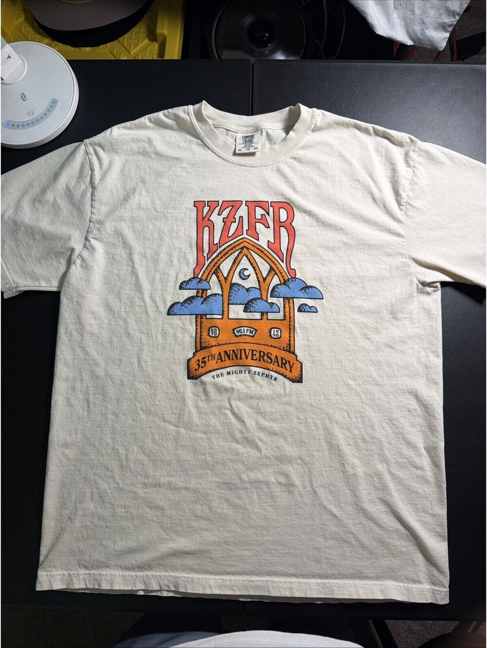 KZFR 90.1 FM Chico 35th Anniversary T Shirt XL Comfort Colors Mighty Zephyr